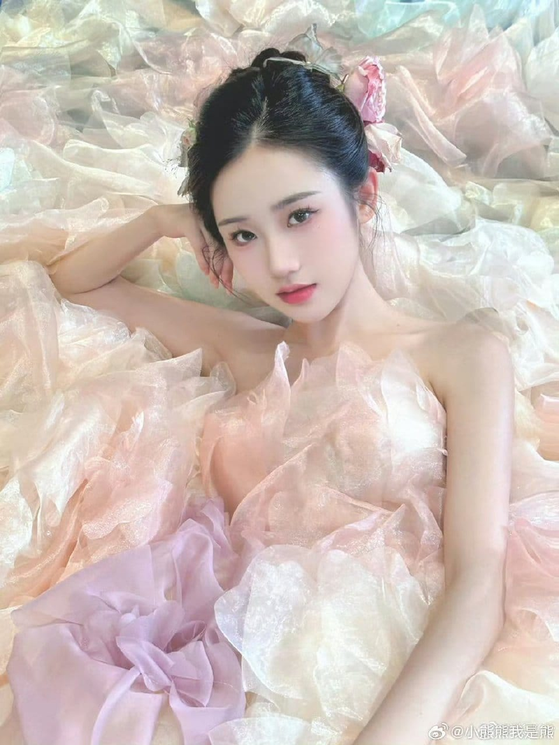 Trương Tấn Nghi: Nữ thần Gen Z với vẻ đẹp "gây mê" và loạt phim ngắn hấp dẫn