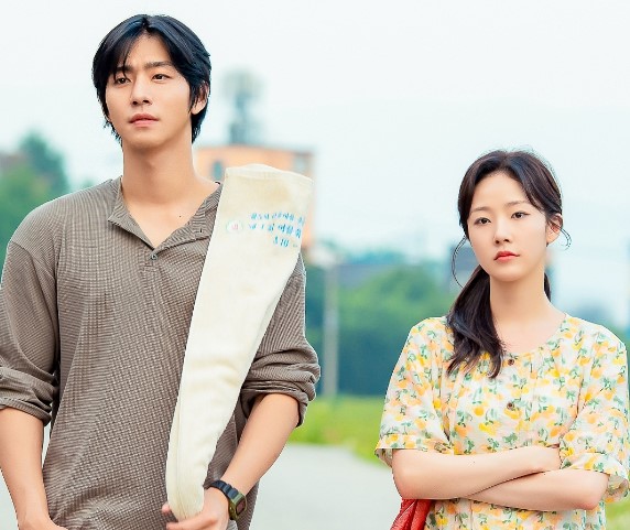 Review Sold Out On You tập 5-6: Ye Jin mất tất cả, Matthew âm thầm chữa lành trái tim cô