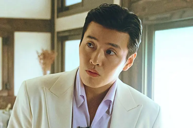 Kang Ha Neul: "Hoàng tử nụ cười" và hành trình chinh phục màn ảnh Hàn