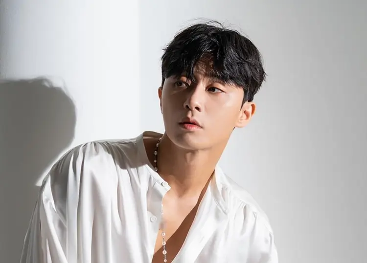 Diễn viên Park Seo Joon: “Ông hoàng” phim lãng mạn Hàn Quốc