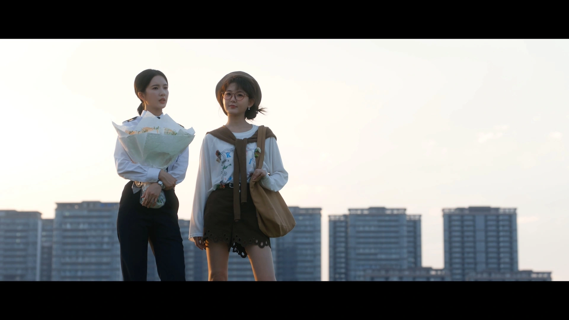 Review Bay Vào Tim Anh (Blossom Through the Cloud) tập 3-4: Duyên phận Nguyễn Tư Nhàn – Phó Minh Dữ ngày càng rõ nét